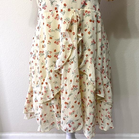 Showpo All For You Dress in Cream Floral - Picture 7 of 10